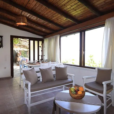 Moutsounas Apartment Roussakiana